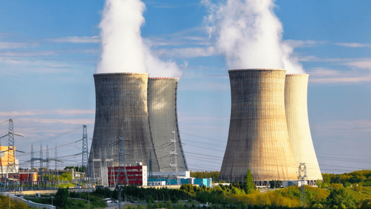 70% de l'énergie produite par le parc nucléaire de EDF en France parc nucleaire EDF plus gros producteur electricite